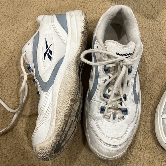 Vintage Reebok dad sneakers - Picture 2 of 3